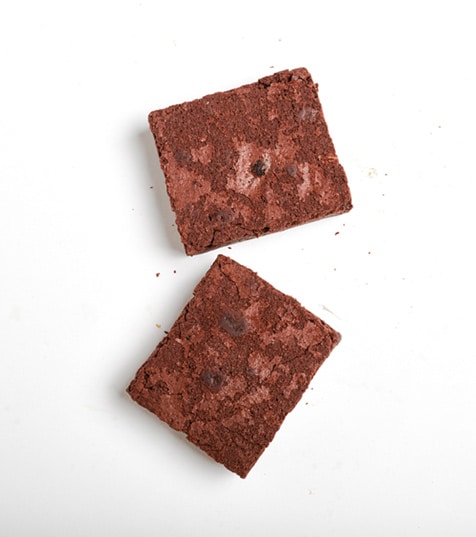 brownies eten
cake
chocolade
bruin
licht
wit